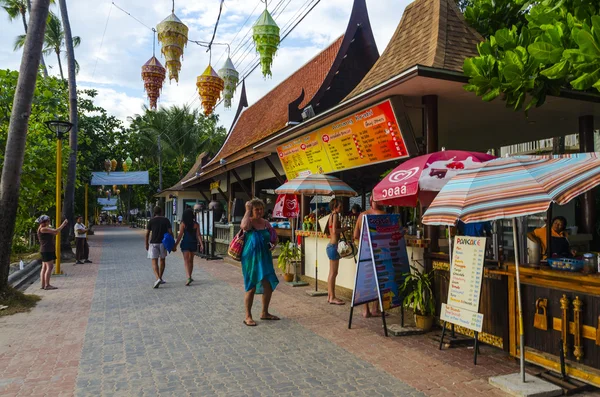 Cafes and souvenir shops for tourists in Krabi. Thailand — Stock Photo, Image