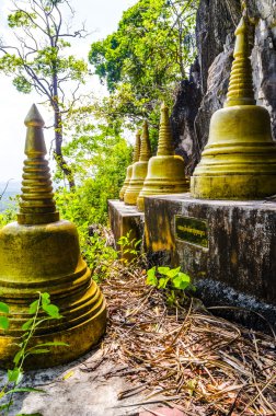 Pantheon (stupa) havanda büyük heykeli
