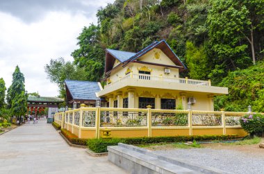 Güney Tayland Budist manastırda içinde