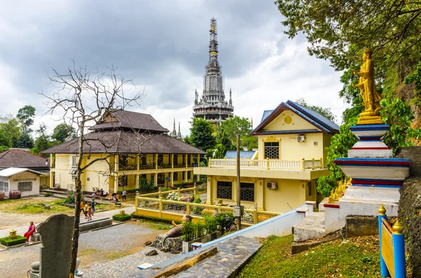 Thailand. Tiger cave klostret wat tham su — Stockfoto