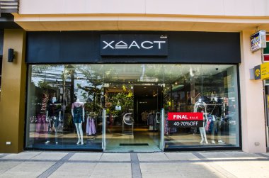 Mağazalar ve kafeler Tayland krabi il sokaklarda