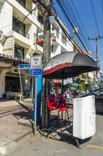 Calles y casas en Krabi Town Tailandia — Foto de Stock