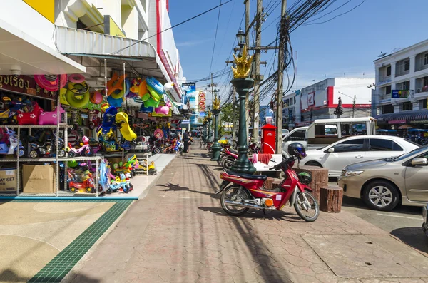 Ulice a domy ve městě krabi Thajsko — Stock fotografie