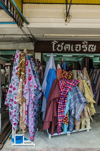 Negozio di tessuti in provincia di Krabi in Thailandia — Foto Stock
