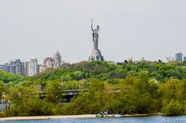 II. Dünya Savaşı Zafer Kiev onuruna heykeli