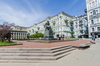 Kiev merkezi evin eski sokakları