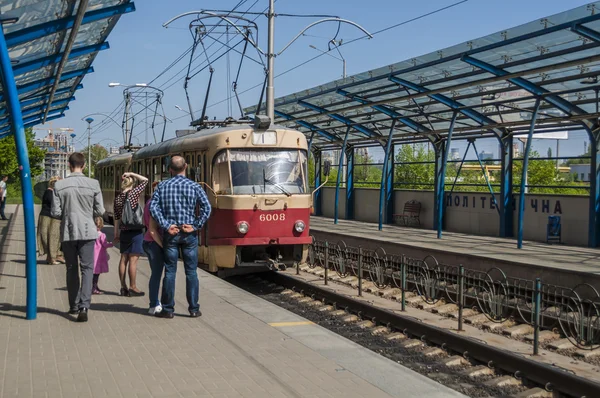Станция и линия скоростной железной дороги в Киеве. Украина — стоковое фото