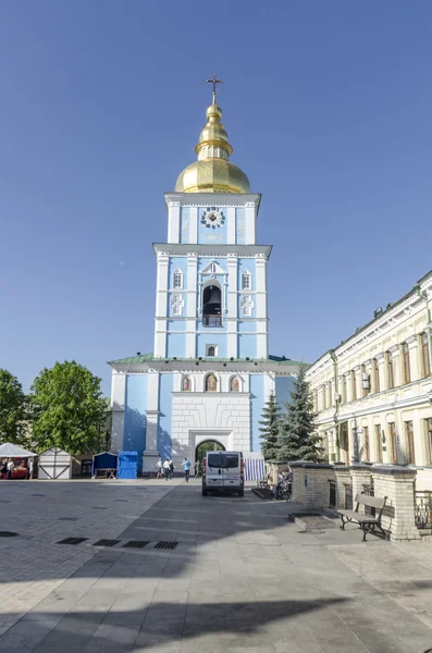 Stará pravoslavná církev v známého kláštera Kyjev. Ukrajina — Stock fotografie