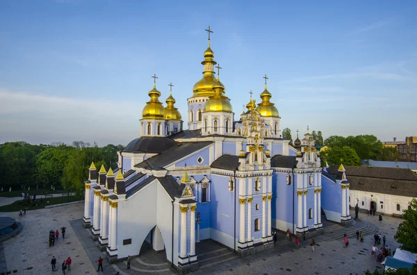 Старая православная церковь в знаменитом киевском монастыре. Украина — стоковое фото