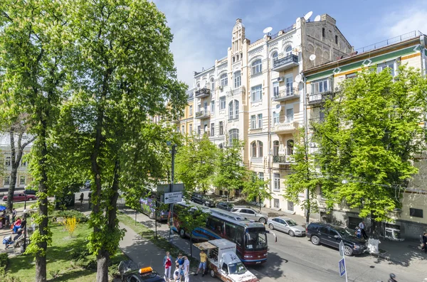 Anciennes rues de la maison dans le centre de Kiev — Photo