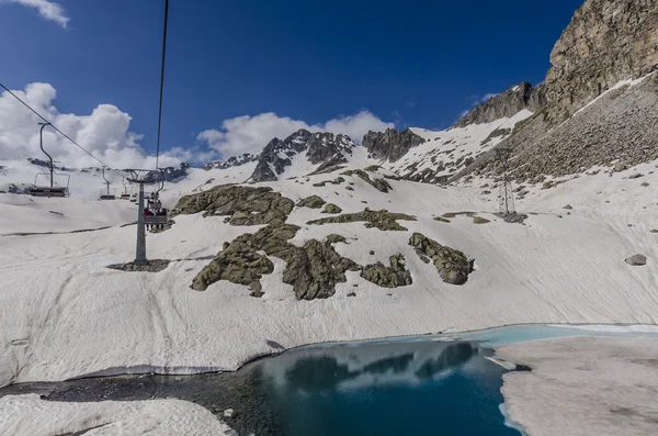 Concealing the glaciers on top of the Alps in the summer. Ski resort of Passo Di Tonalle. Northern Italy — Stock Photo, Image