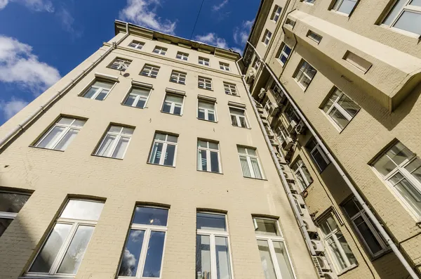 Multi-storey residential building in the center of Moscow — Stock Photo, Image