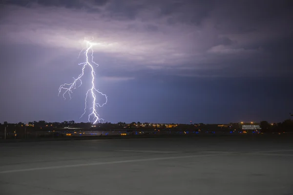 重い嵐雲雷嵐 — ストック写真