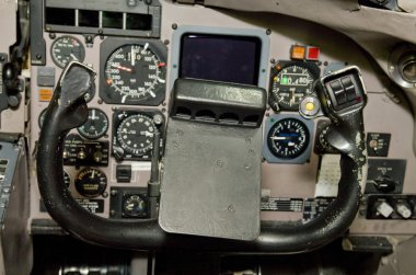 Jet uçağı kontrol sütun