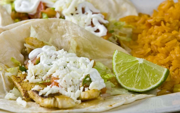 Риби tacos — стокове фото