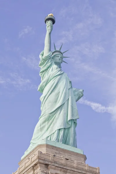 Estátua da liberdade na cidade de Nova York Fotografias De Stock Royalty-Free