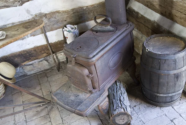 Old stove — Stock Photo, Image