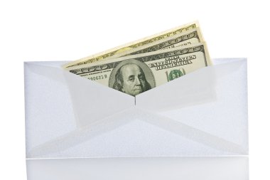 Beyaz bir arka plan üzerinde izole zarf içinde dolar
