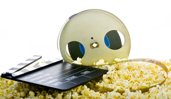 Beyaz izole popcorn film reel — Stok fotoğraf