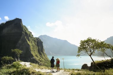 Çift Mount pinatubo yanardağı Filipinler hiking