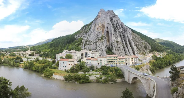 Sisteron nehir durance rota Napolyon — Stok fotoğraf