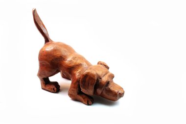 ahşap köpek