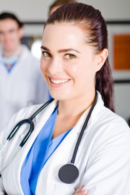 güzel genç kadın doktor portresi