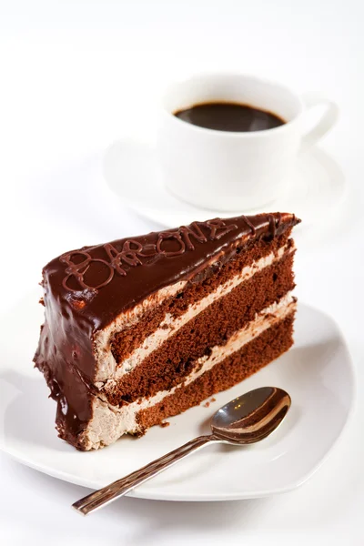 Schokoladenkuchen und Kaffee auf Weiß — Stockfoto