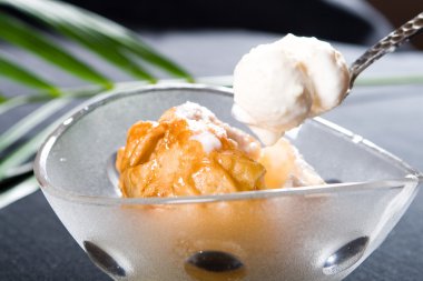 derin kızarmış dondurma