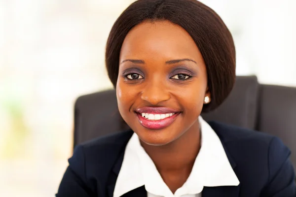 Cute african american businesswoman closeup — Stock Photo, Image