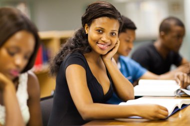 Afro-Amerikan Üniversitesi öğrencileri birlikte grup