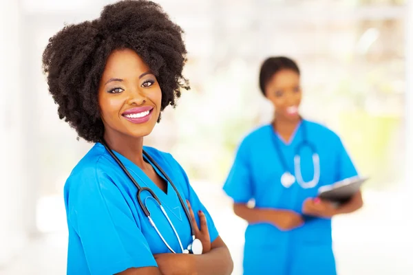 Mulher trabalhadora do hospital africano — Fotografia de Stock