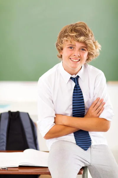 Collège adolescent élève dans salle de classe — Photo