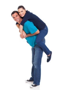 genç kız erkek arkadaşıyla piggybacking