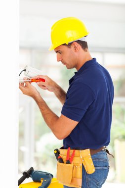 Güvenlik gözetim sistem teknisyeni