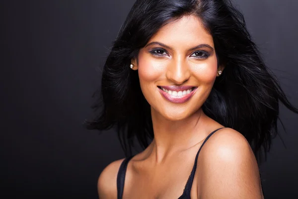 Beautiful young indian model close up — Stock Photo, Image