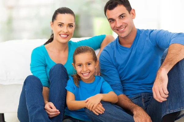 Familia encantadora en casa — Foto de Stock