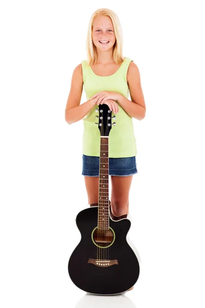 Bir gitar ile pre teen kız — Stok fotoğraf