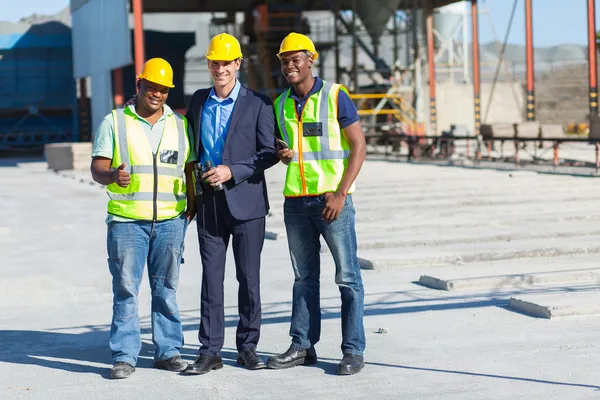 Industriemanager und Arbeiter — Stockfoto