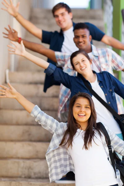 Lekfull gymnasieelever — Stockfoto