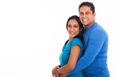 genç bir Hintli çift beyaz zemin üzerine