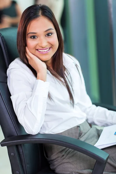 Mujer de negocios india retrato —  Fotos de Stock