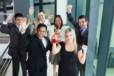 genç iş adamları bir ödül yeme içme