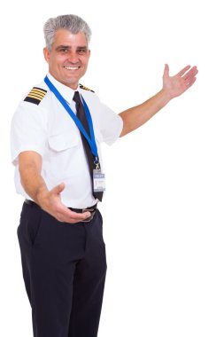 üst düzey bir havayolu pilot karşılama jest