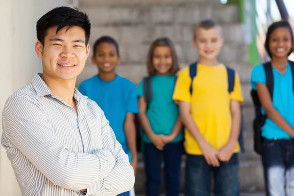 Bello scuola elementare educatore — Foto Stock