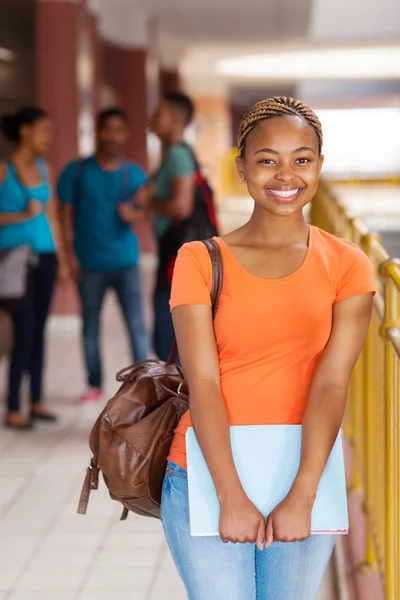 Vrouwelijke Afro-Amerikaanse college student — Stockfoto