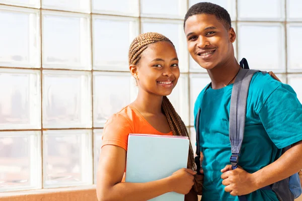 Afrikaanse college vrienden — Stockfoto