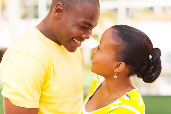 Africano americano pareja en amor Fotos de stock libres de derechos