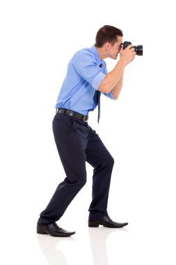 erkek fotoğrafçı fotoğraf çekim yan görünüm