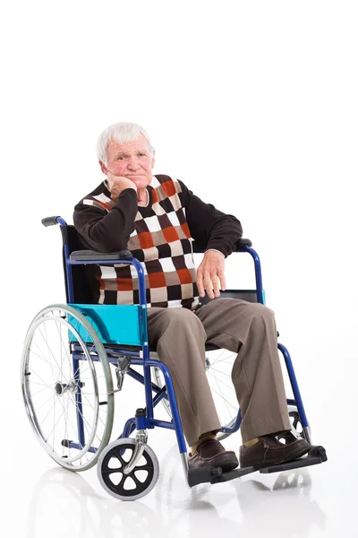 Handicap senior man zit op een rolstoel — Stockfoto